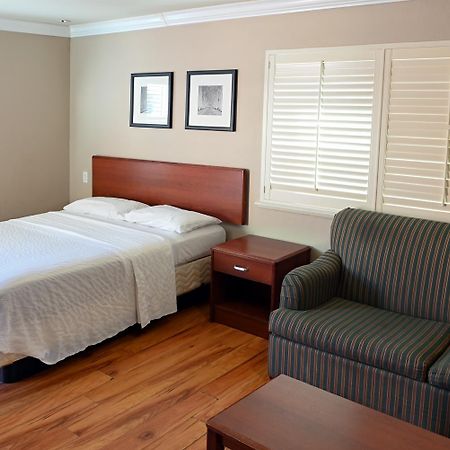 Days Inn By Wyndham San Francisco S/Oyster Point Airport Саут Сан Франциско Екстериор снимка