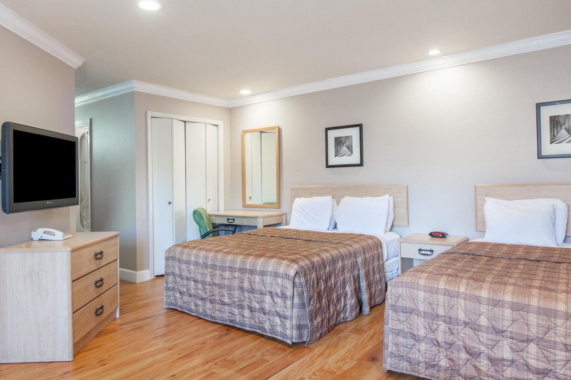 Days Inn By Wyndham San Francisco S/Oyster Point Airport Саут Сан Франциско Екстериор снимка