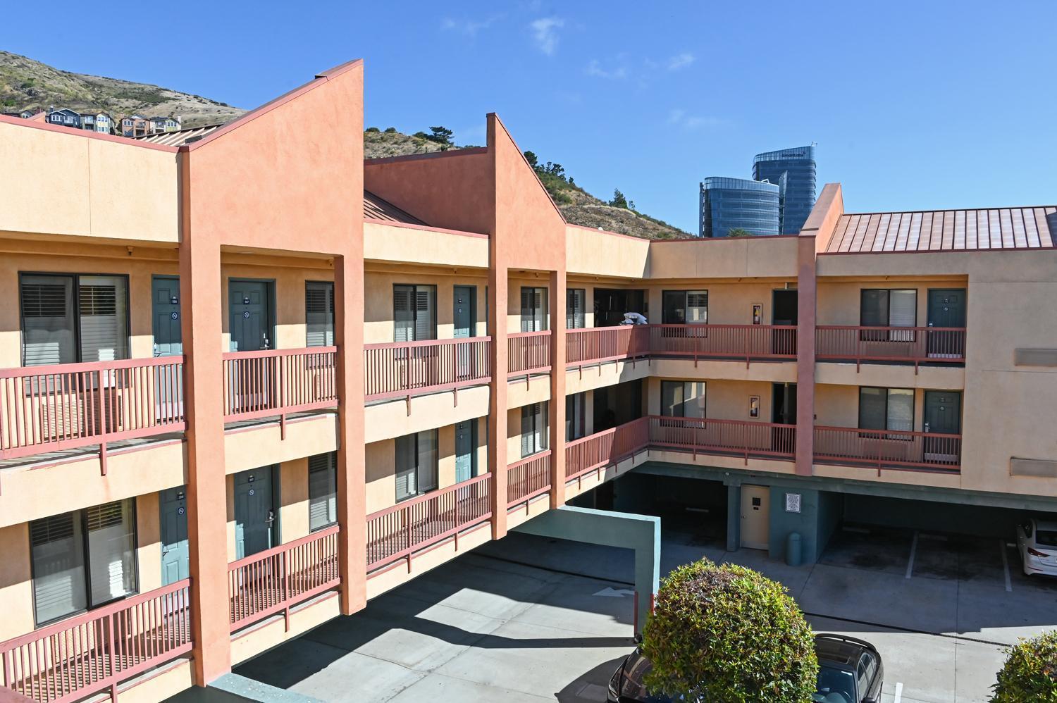 Days Inn By Wyndham San Francisco S/Oyster Point Airport Саут Сан Франциско Екстериор снимка
