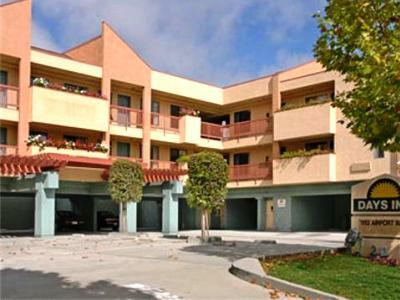 Days Inn By Wyndham San Francisco S/Oyster Point Airport Саут Сан Франциско Екстериор снимка